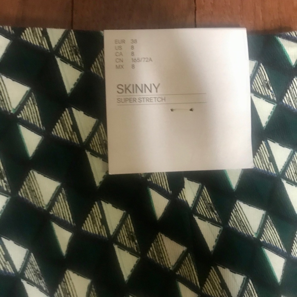 NWT High-Waisted Skinny Leg Ankle-Length Slacks - Picture 4 of 4
